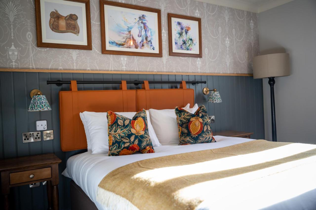 Ely Hotel By Chef & Brewer Collection Камбърли Екстериор снимка