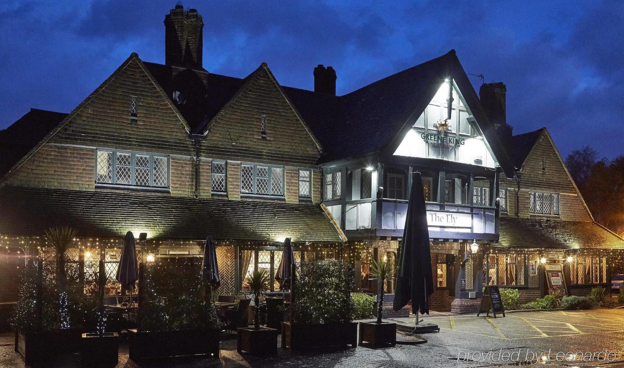 Ely Hotel By Chef & Brewer Collection Камбърли Екстериор снимка